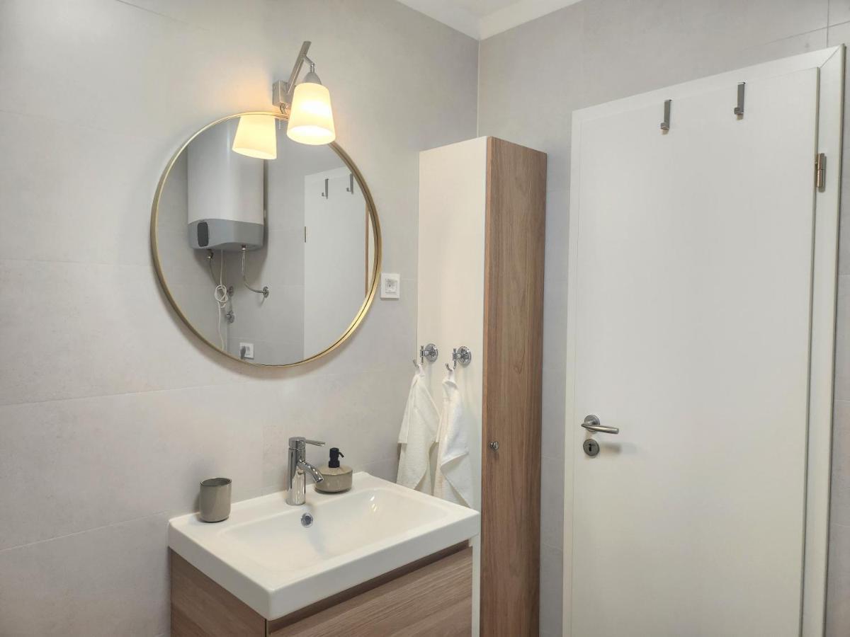 Apartment Big Blue Maslenica Εξωτερικό φωτογραφία